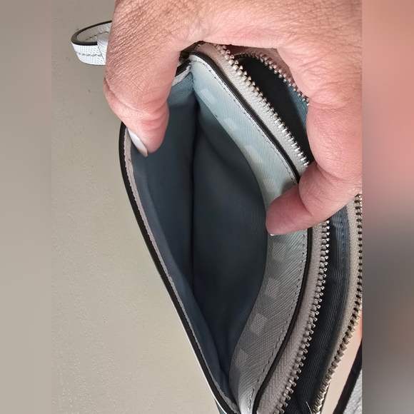 Coach Gingham Saffiano L-Zip Small Wristlet With COA - Picture 6 of 12